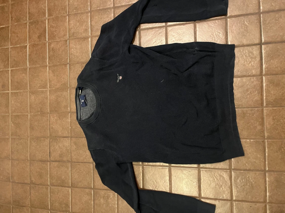 Svart stickad tröja från GANT