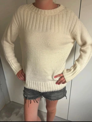 Stickad tröja - Unik stickad tröja 