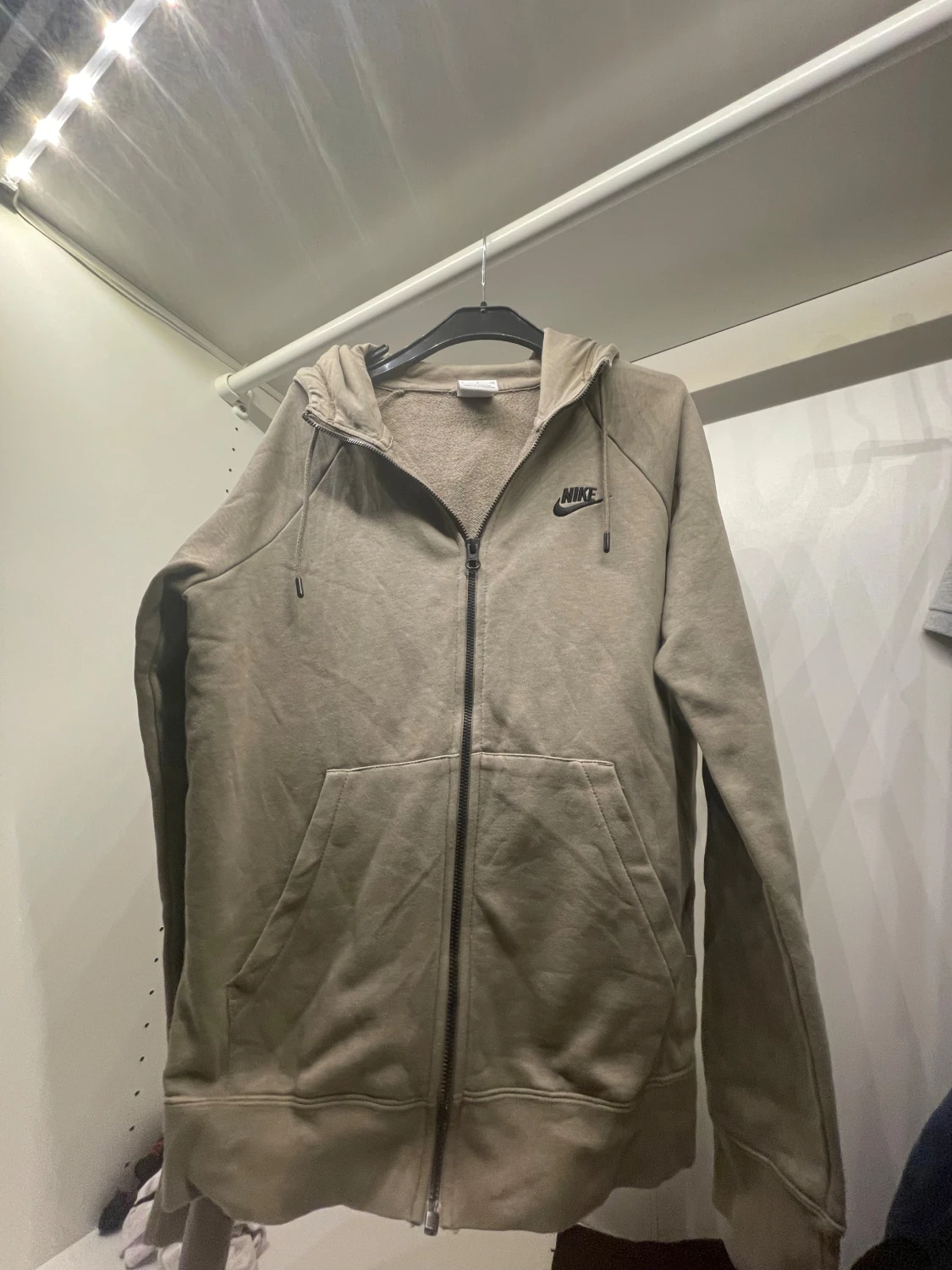 Beige Nike hoodie med dragkedja - 2