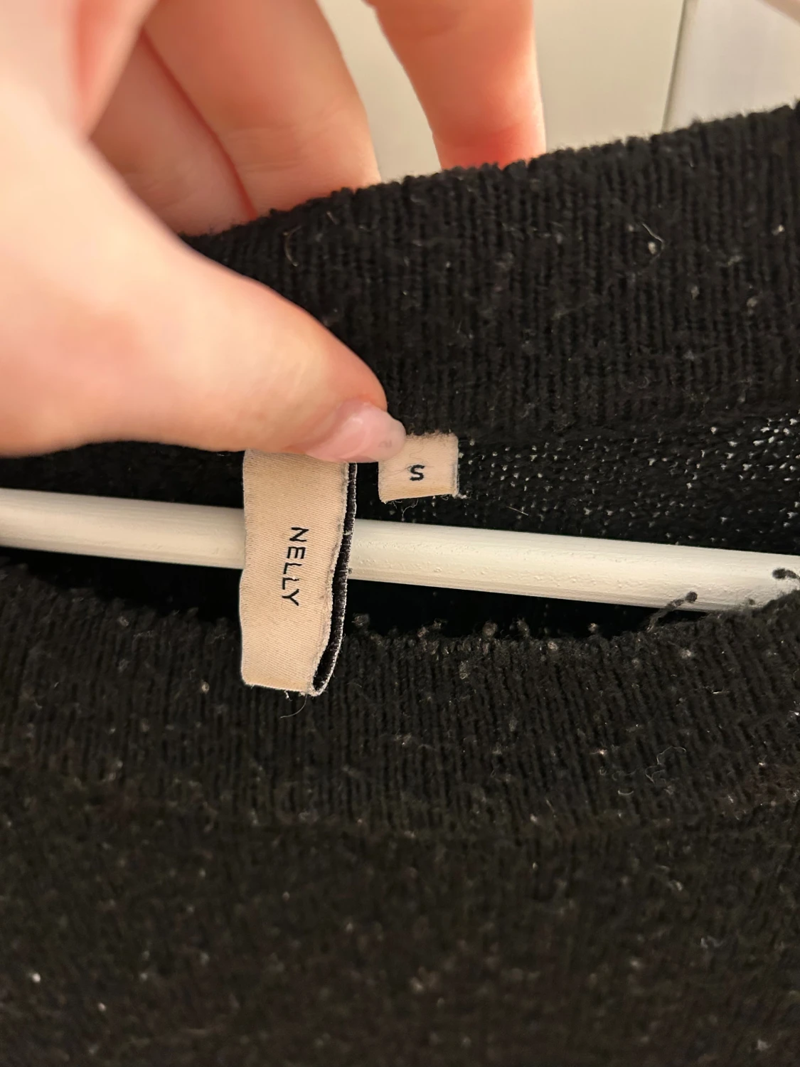 Svart stickad tröja från Nelly - 2