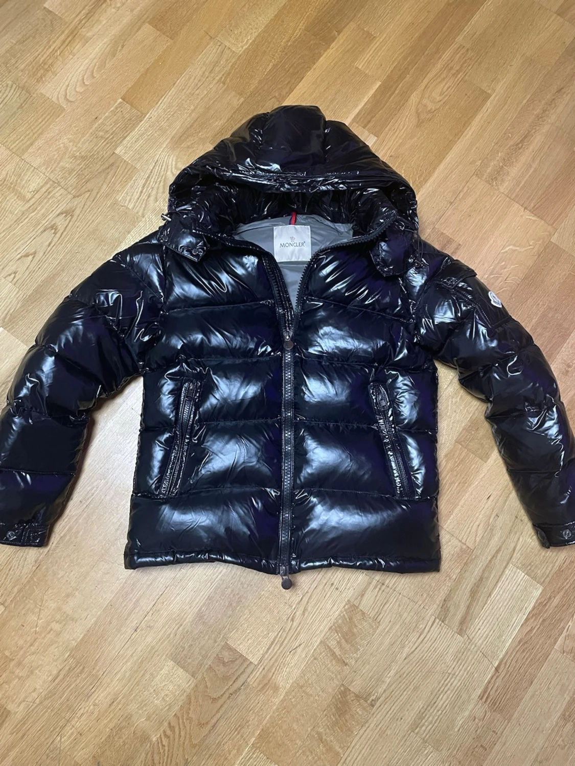 Moncler maya