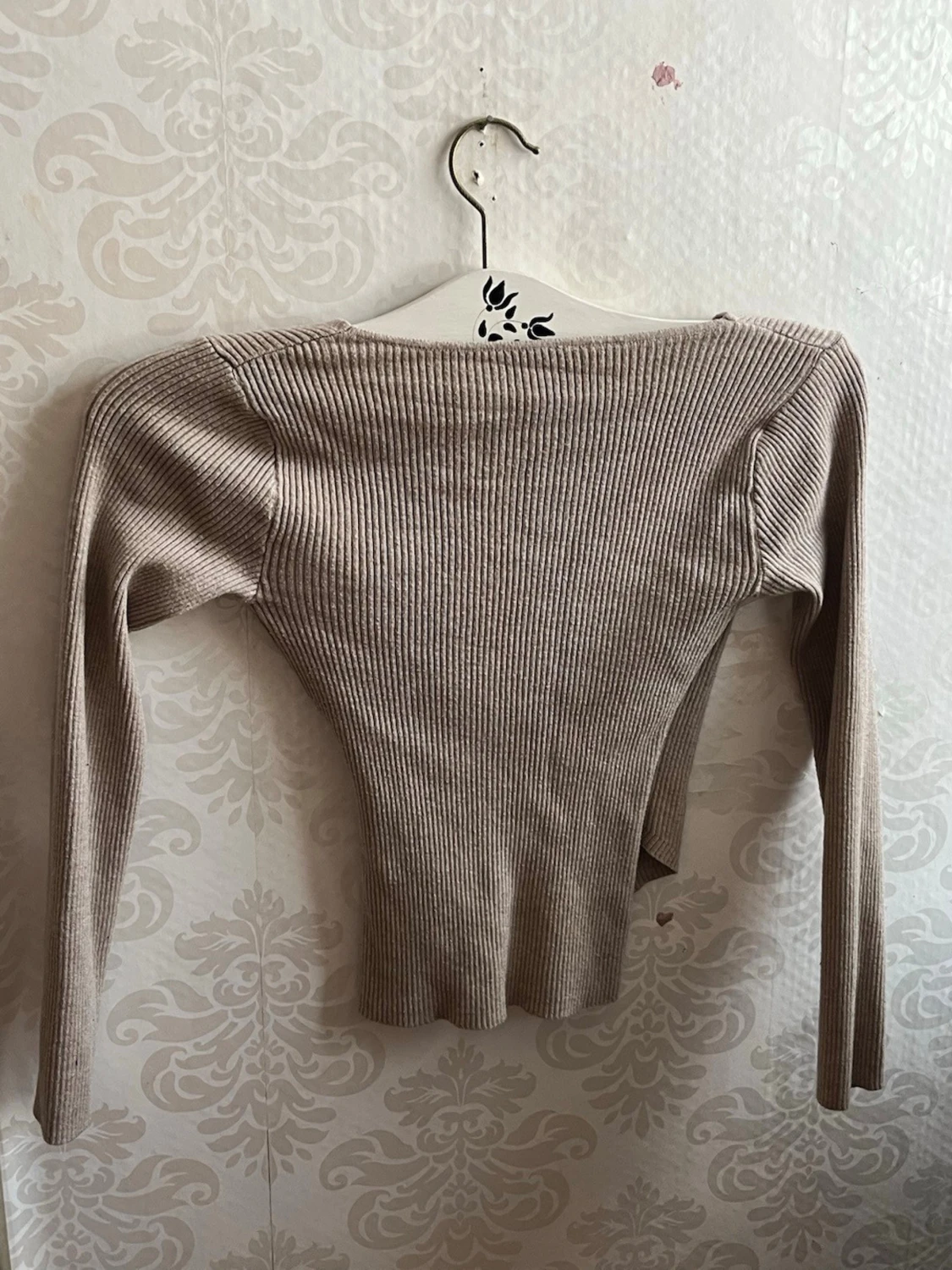 Beige omlottopp från SHEIN - 2