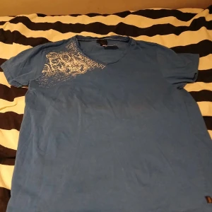 Vintage Jack & Jones tröja - Ganska fire, storlek L passar som M. pris kan diskuteras.