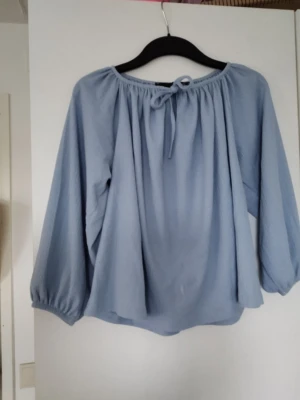 Blå blus - Från lager 157