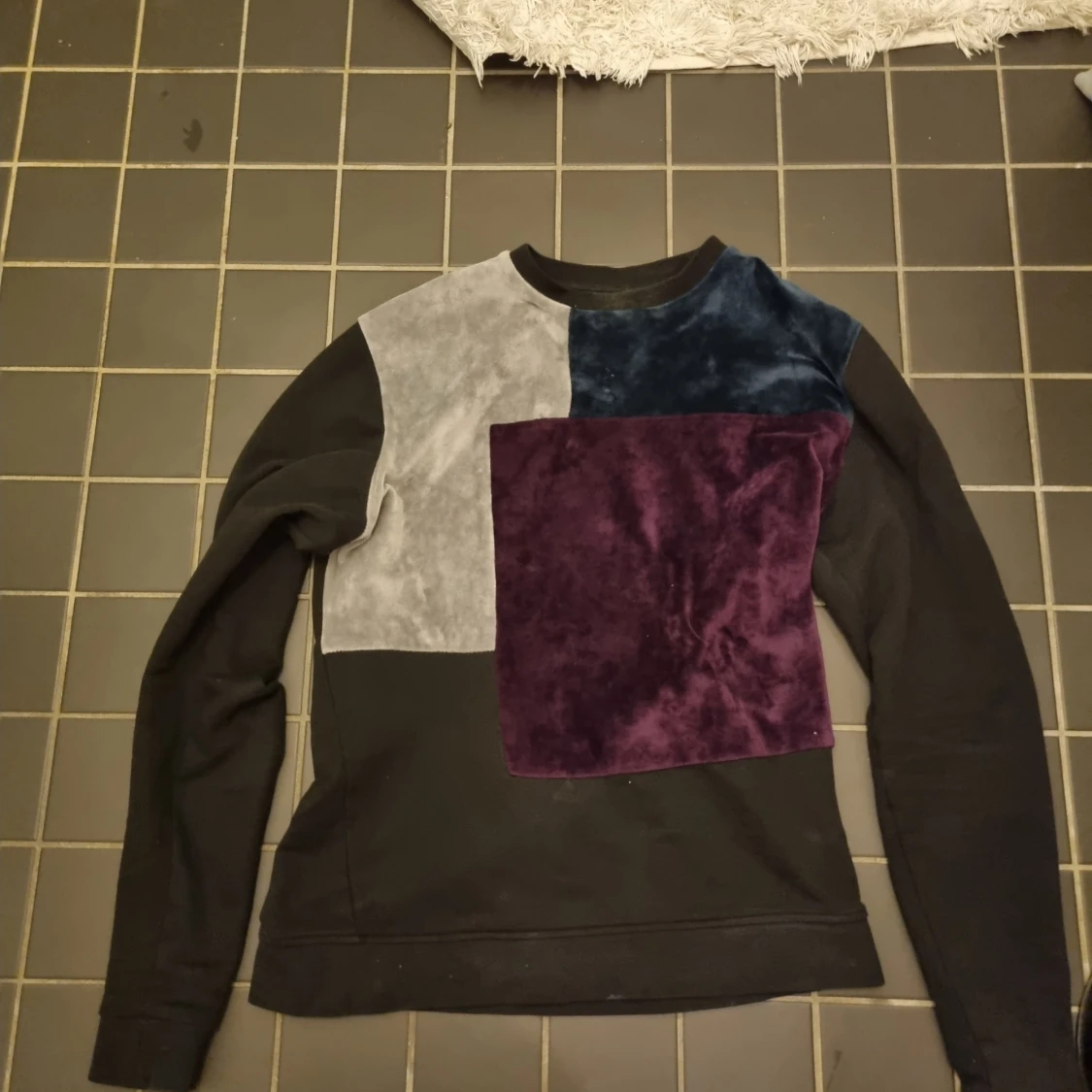 Svart la vichy tröja i M