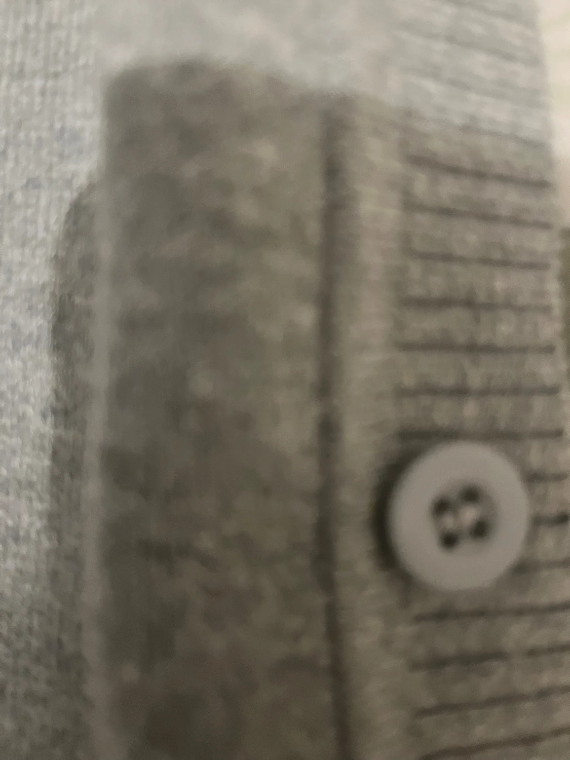 Grå kofta med knappar - 2