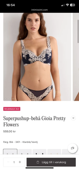Intimissimi bh! - Säljer en marinblå Intimissimi bh i 70b, den är marinblå och i jätte bra skick!!❤️