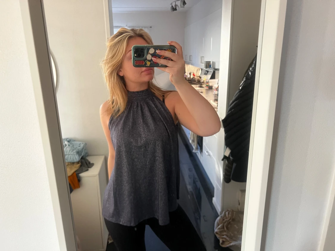 Mörkblå ärmlös halterneck topp