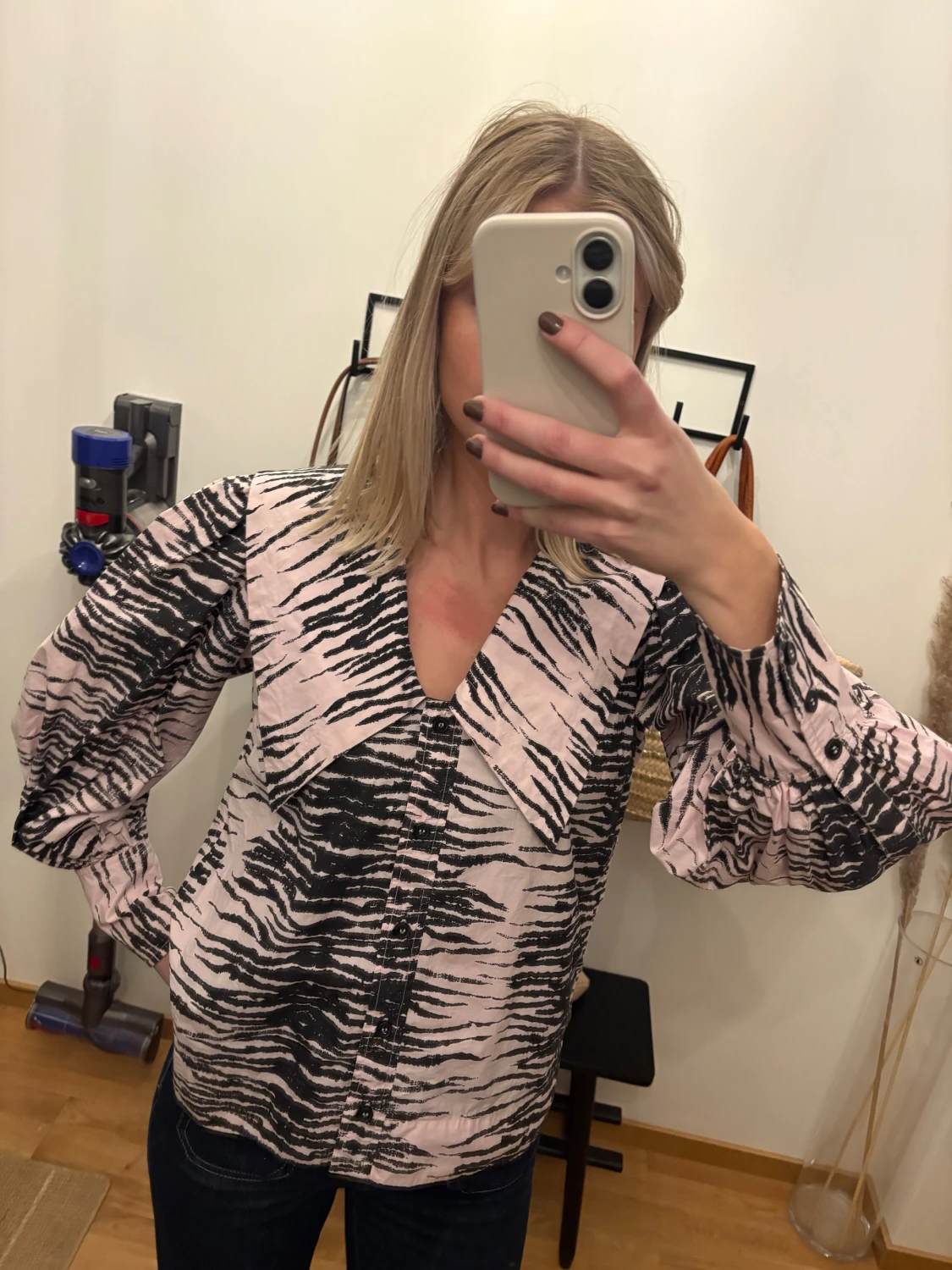 Blus från Ganni  - 4