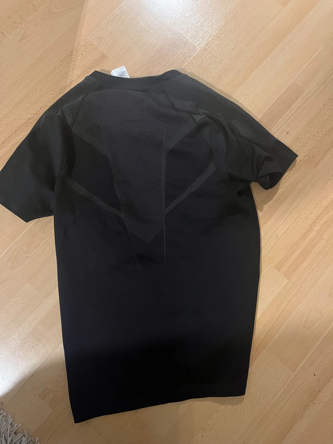 Gymshark onyx v5 t-shirt  - 1