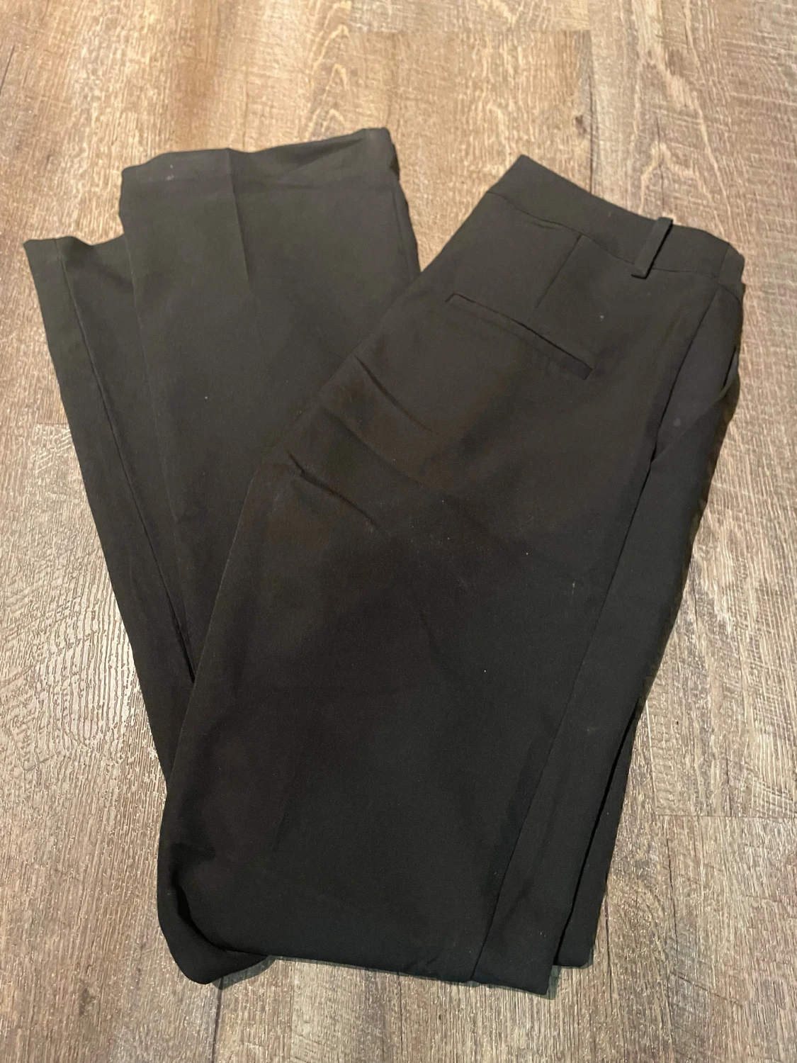 Svarta kostymbyxor från Bik Bok