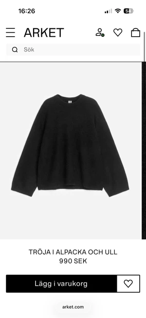 Svart ulltröja från ARKET - Mysig svart tröja från ARKET i alpacka och ullblandning. Fint skick!