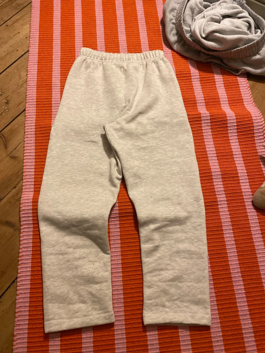 Essentials Fear of God mjukisbyxor - 1