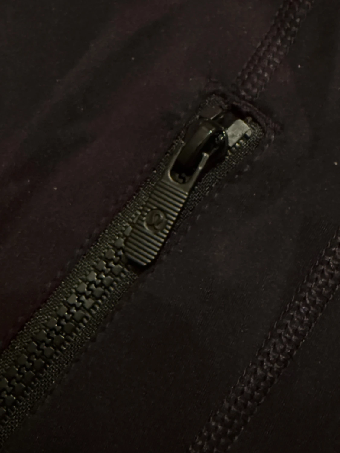 Svart Define träningsjacka från Lululemon - 2