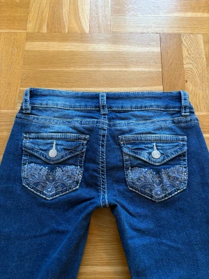 Gina Trocot jeans - Säljer dessa superfina low-waist jeans från Gina då de inte passar mig. De har aldrig använts så de är i fint skick🤗 