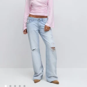 Gina jeans  - As snygga jeans som inte kommit till använding, buda gärna! Passar som en xs❤️