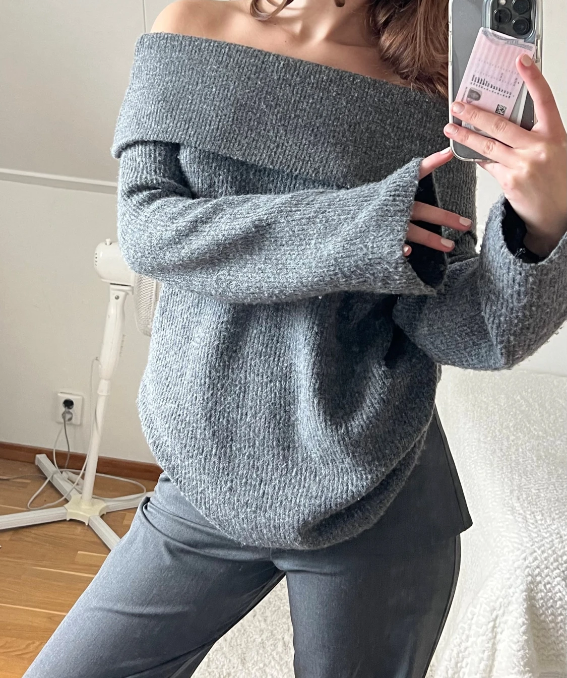 Off shoulder tröja - 1