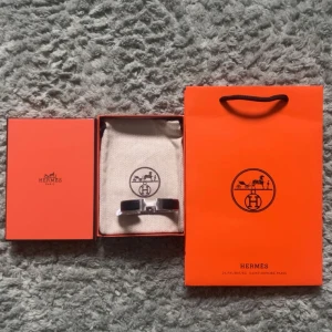 Herm3s Clic HH - Helt ny, alla tillbehör ingår. Rostfritt stål