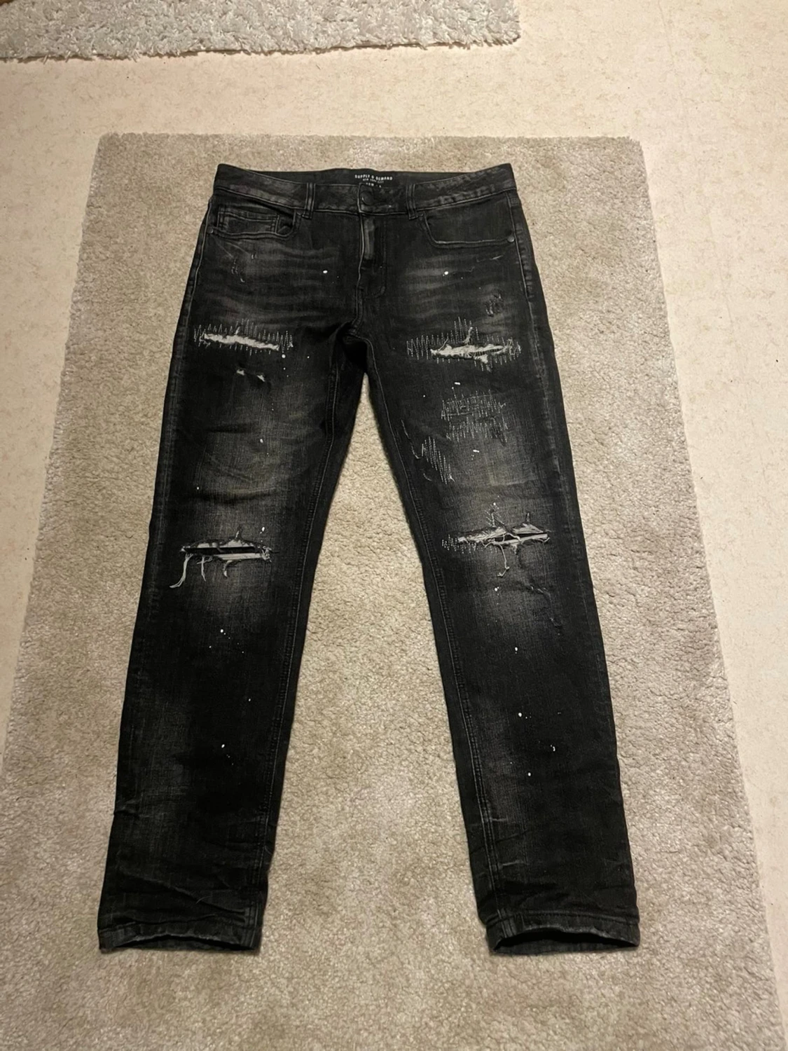 Svarta jeans från Supply & Demand, 30W - 2
