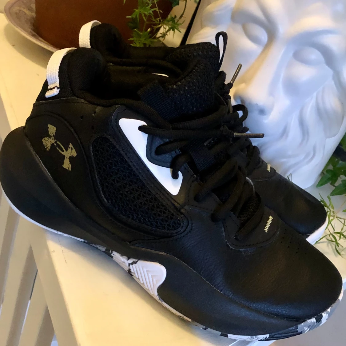 Under Armour svarta sport skor 