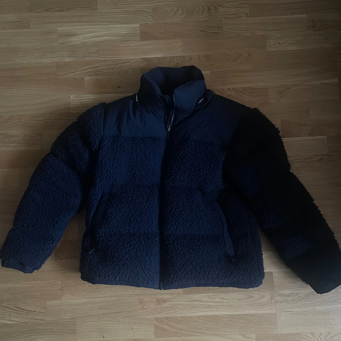 The North Face Sherpa Nuptse Jacka