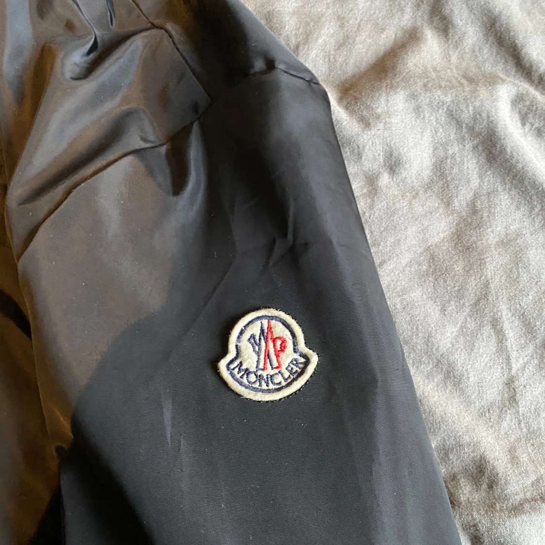 Svart vindjacka från Moncler - 90