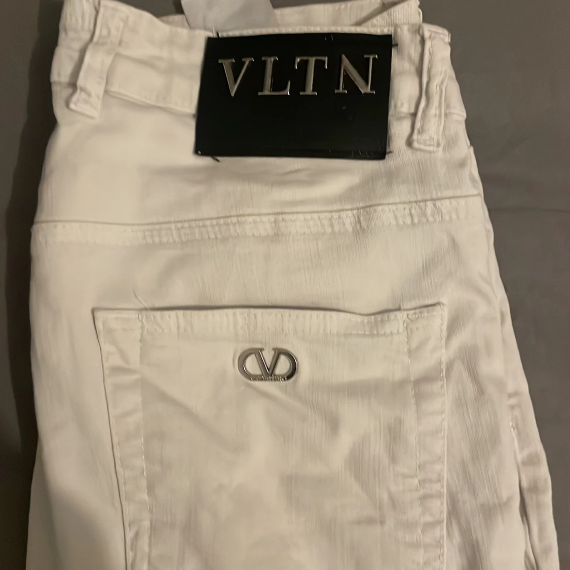 Vita jeans från Valentino