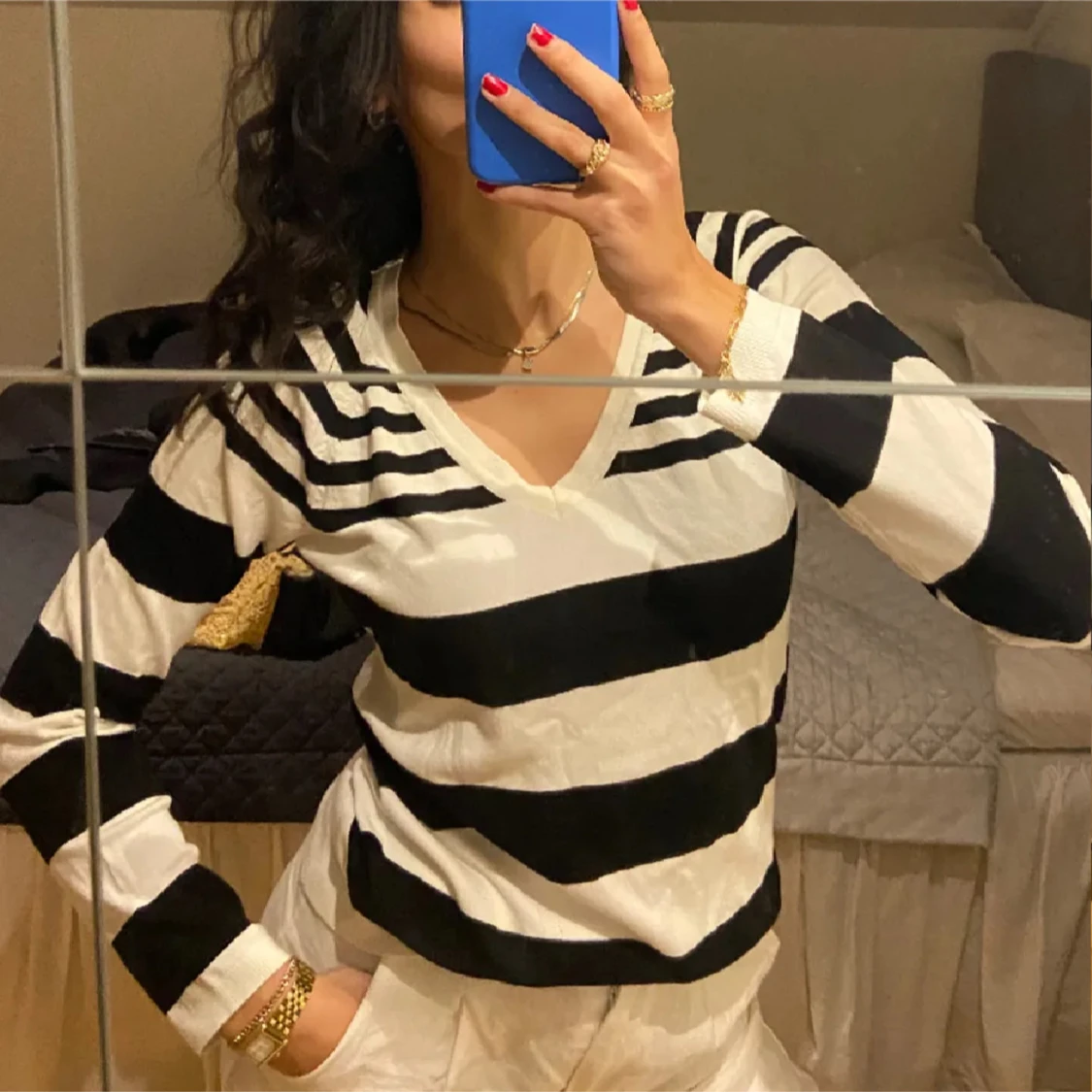 Svartvit randig tröja