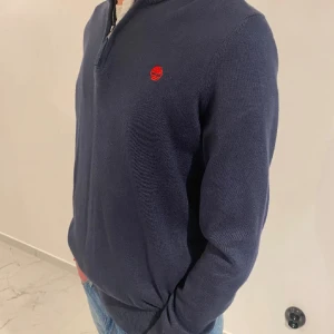 Timberland half-zip - I princip oanvända. Nyköpspriset: 1249kr. 