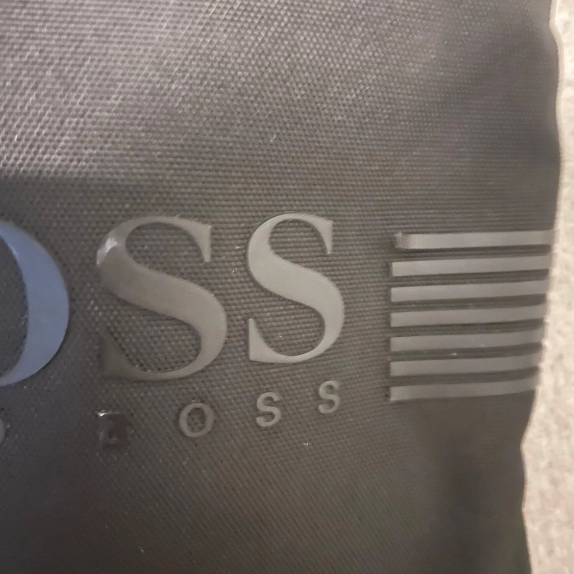 Svart axelväska från Hugo Boss - 91