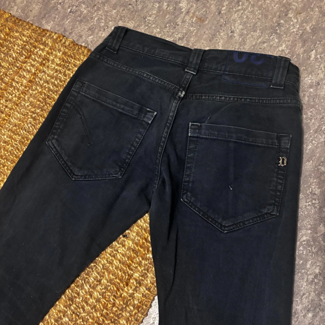 Mörkblå dondup jeans - 90