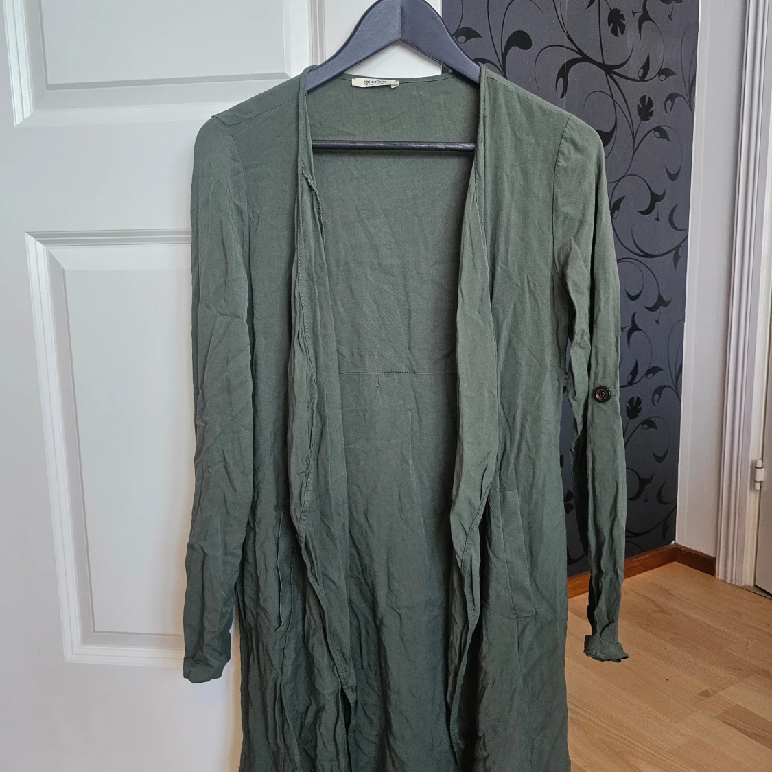 Grön långärmad cardigan från Collezione