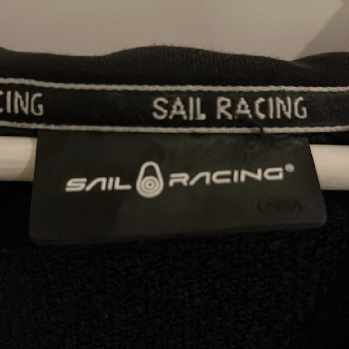 SAIL RACING - 90