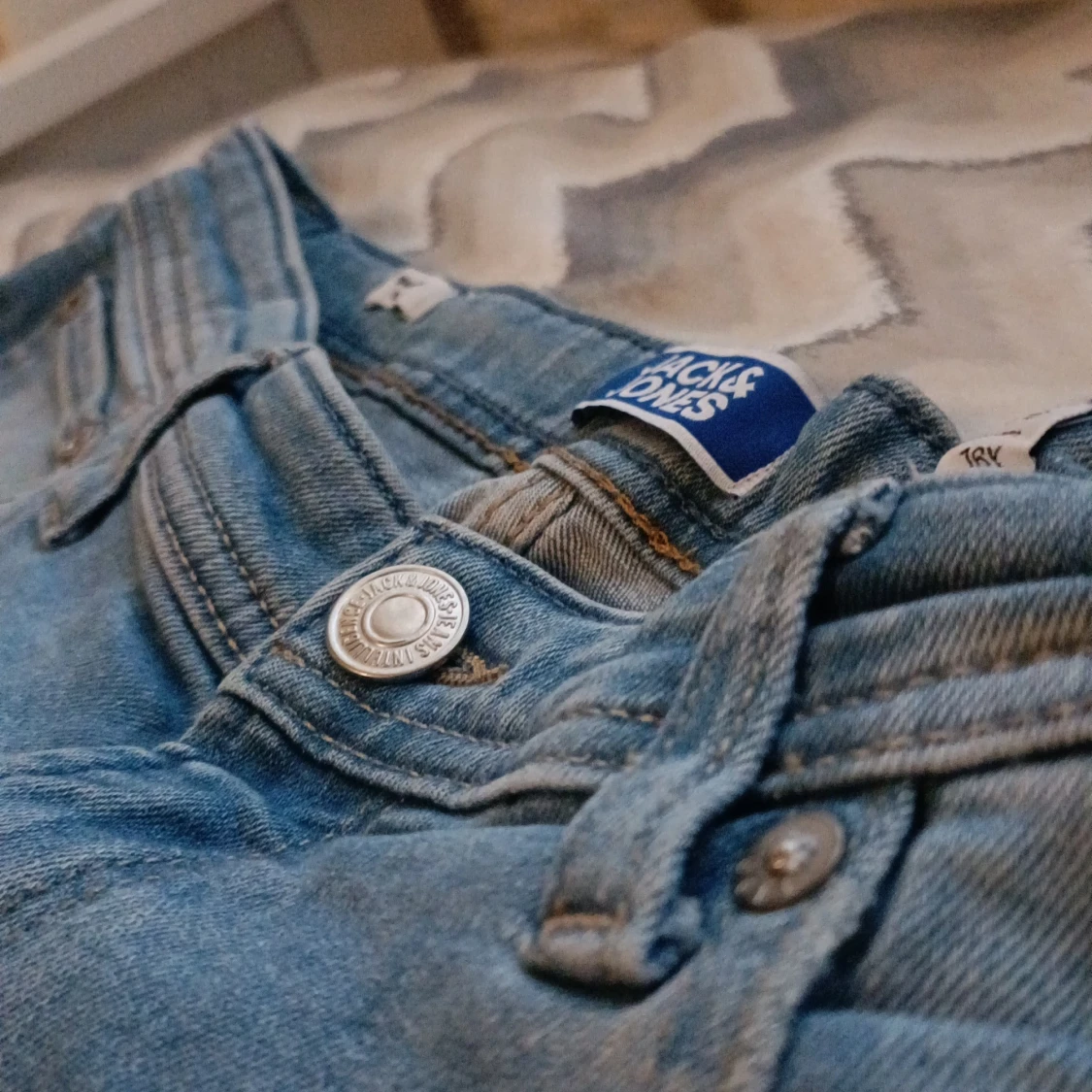 Ljusblå Jack & Jones Jeans (S) - 92