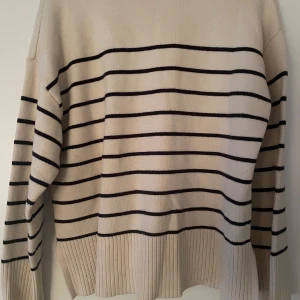 Randig tröja - Fint skick