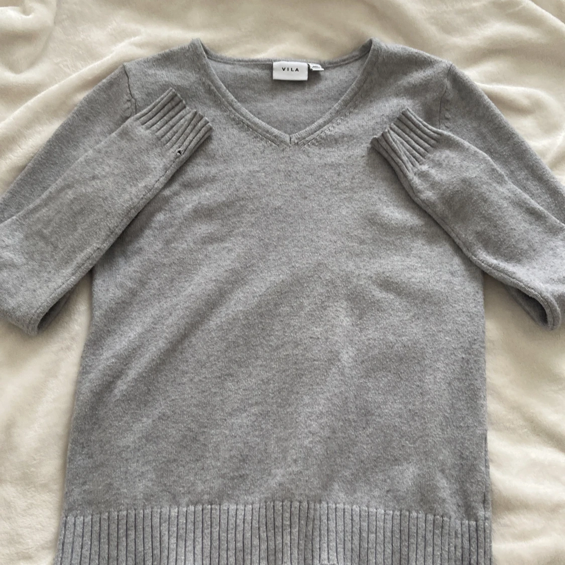 V ringad grå stickad - 44