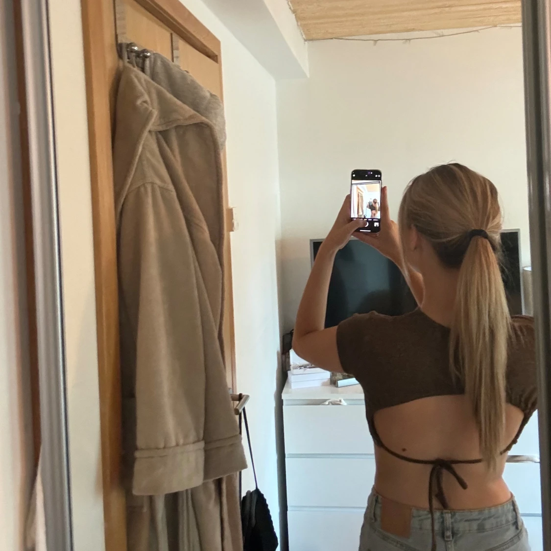 T-shirt med öppen rygg - 90