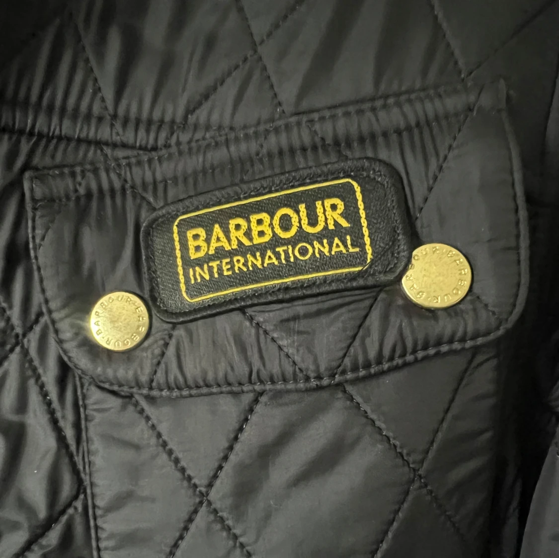 Svart barbour jacka  - 90