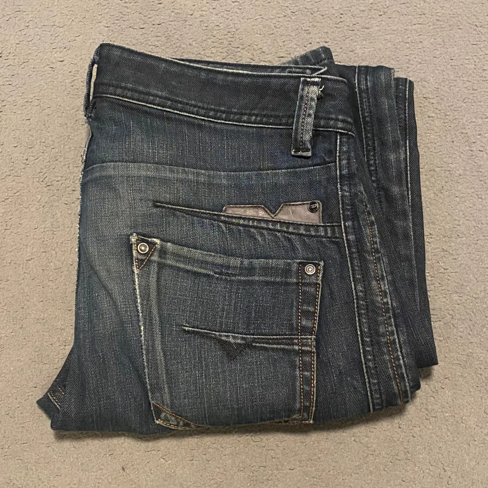 Diesel jeans | 30/34 | Modell Darron | Slim fit | Oanvända 10/10 | Hör av dig vid frågor! . Jeans & Byxor.