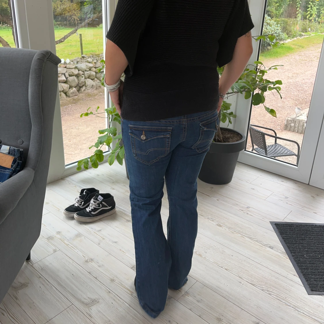 Blå bootcut jeans - 90