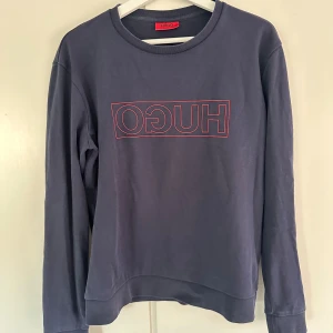 Tröja  - Sparsamt använd 