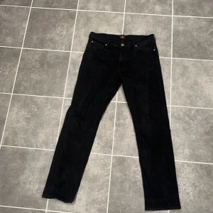 Lee jeans  - Storlek 34/34 väldigt fint skick!