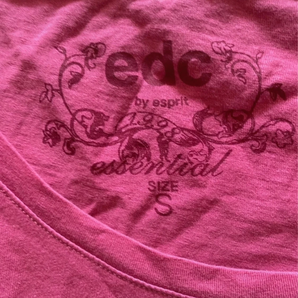 Rosa långärmad topp från EDC by Esprit - 90