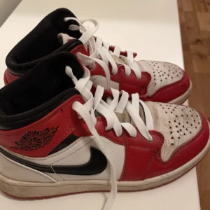 Jordan 4 chicago - Säljer de för de är för små