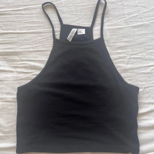 Linne - Den är lite för liten (använd) men har ett bra skick