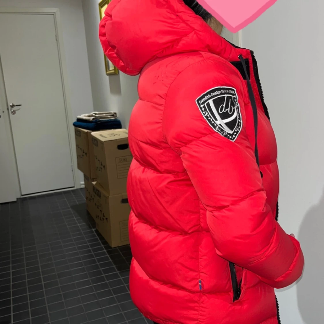 Oanvänd dbrand jacka  - 92