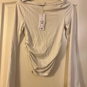 NY tröja från Gina Tricot - Helt ny tröja ifrån serien ”soft touch”.