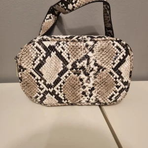 Ny väska - Ny väska, aldrig använd. 100kr 