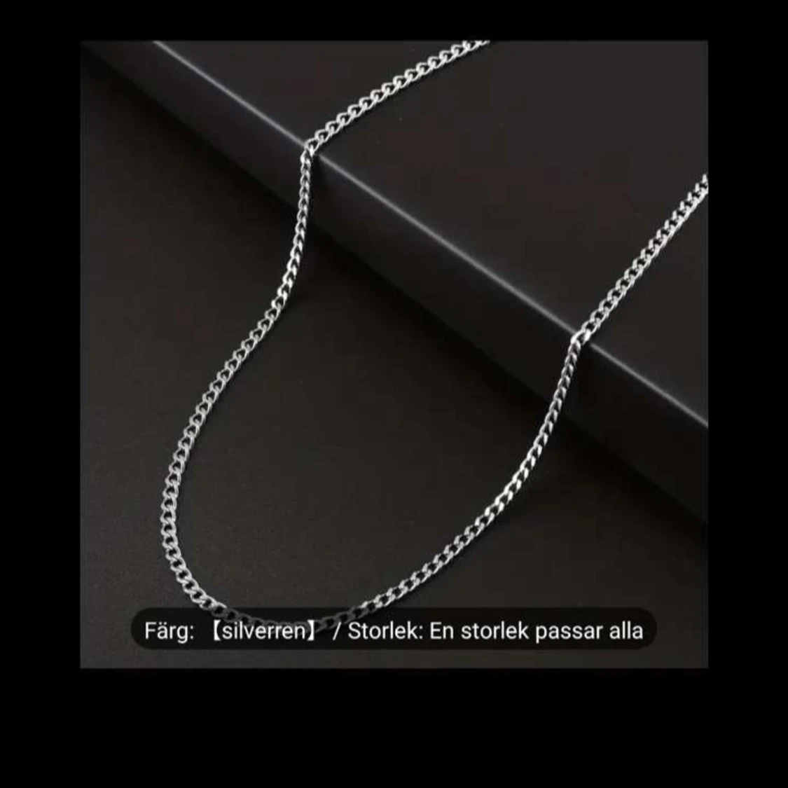 Silverfärgad halskedja med stjärnhänge