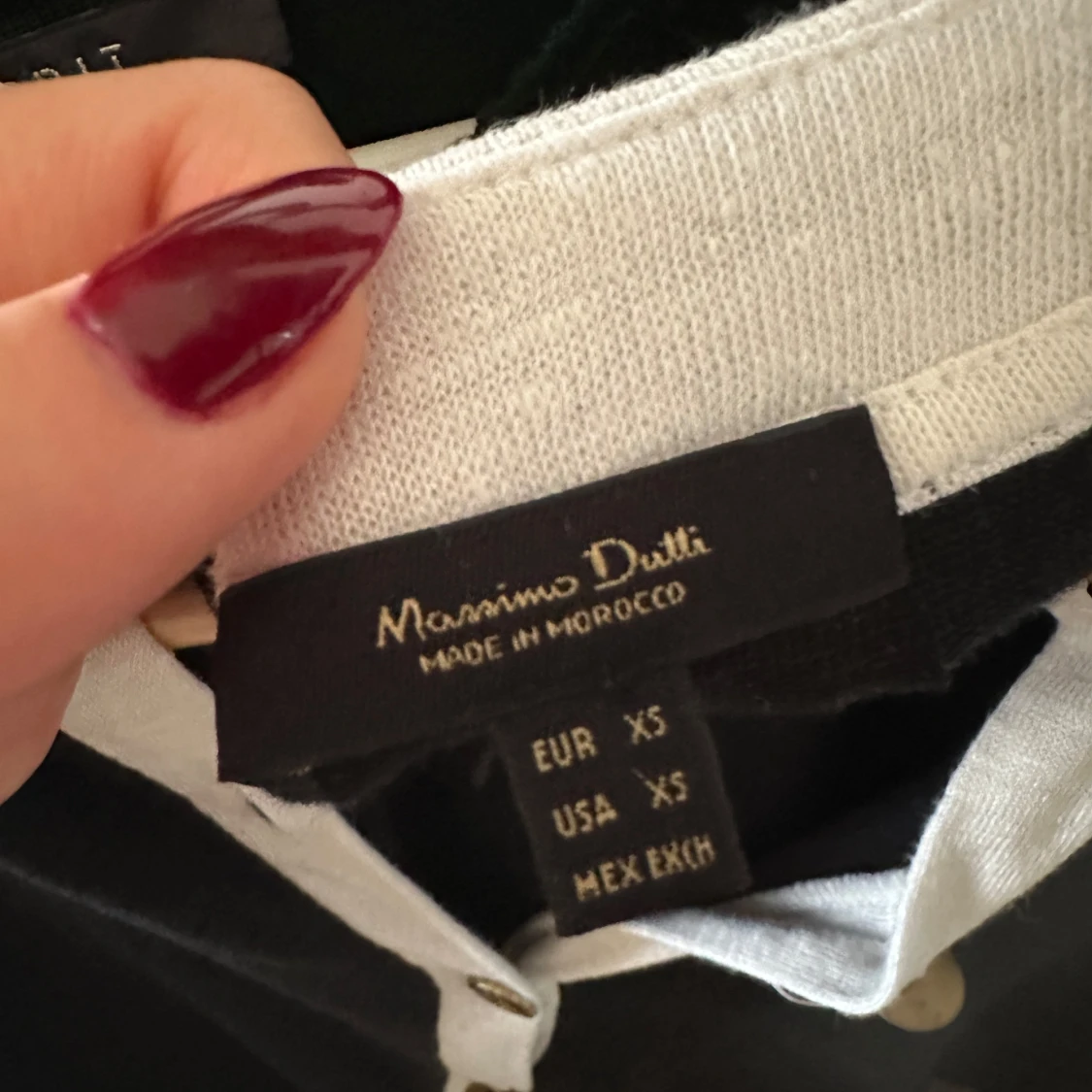 Svart kortärmad topp från Massimo Dutti - 90